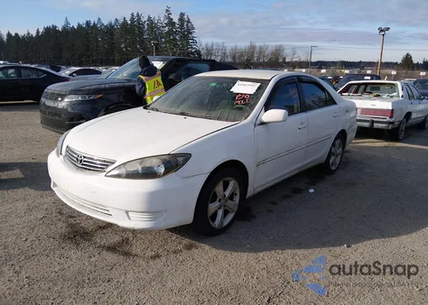 2005 Toyota Camry Le из США, поврежденный, VIN 4T1BE32K55U604679